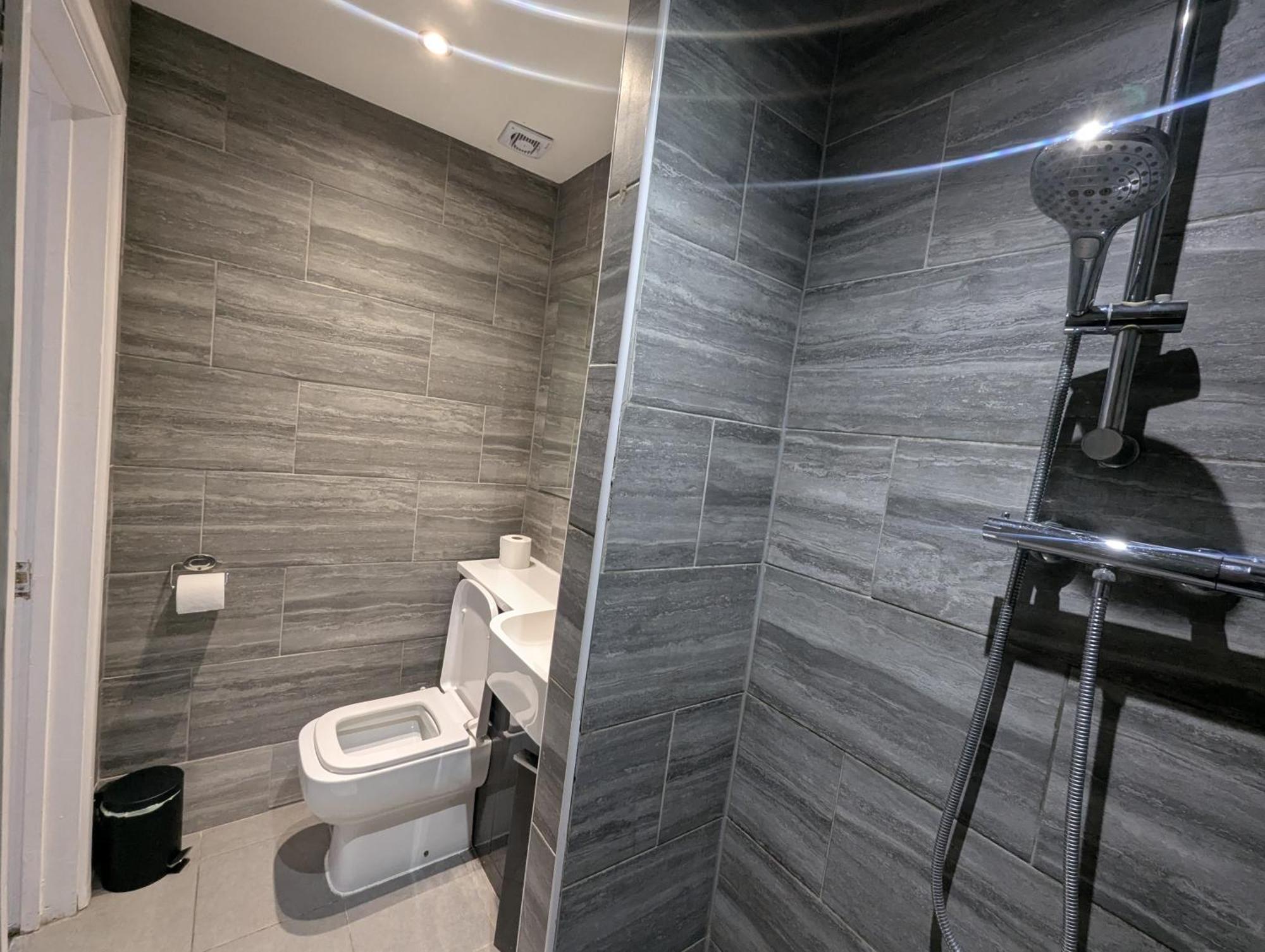 Firs alojamiento Hounslow Exterior foto