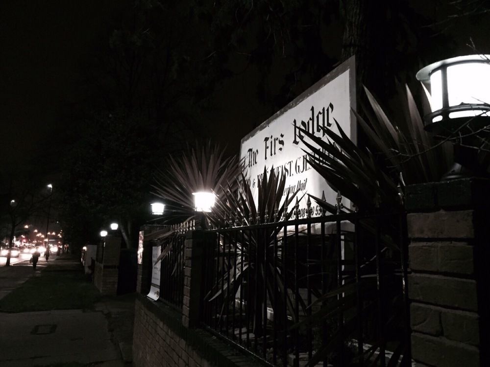 Firs alojamiento Hounslow Exterior foto