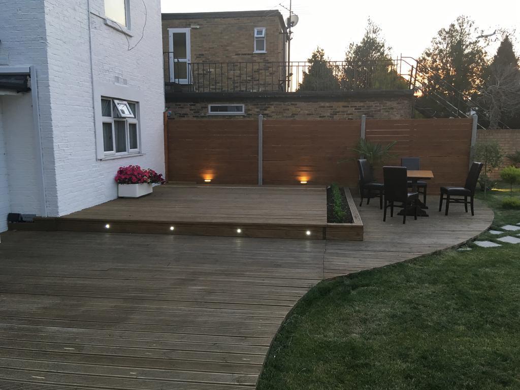 Firs alojamiento Hounslow Exterior foto