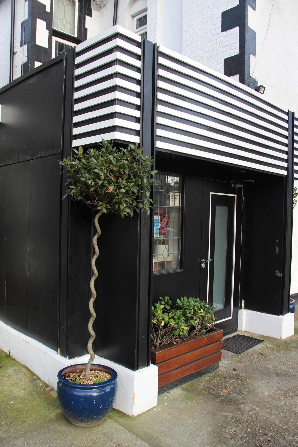 Firs alojamiento Hounslow Exterior foto